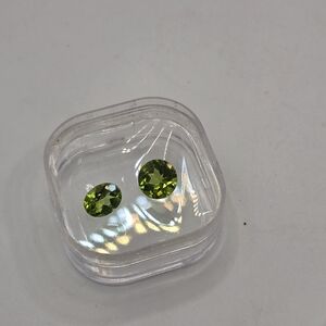 Natural Peridot 4.80 Ct Green Oval & Circle Cut Untreated Loose Between Both